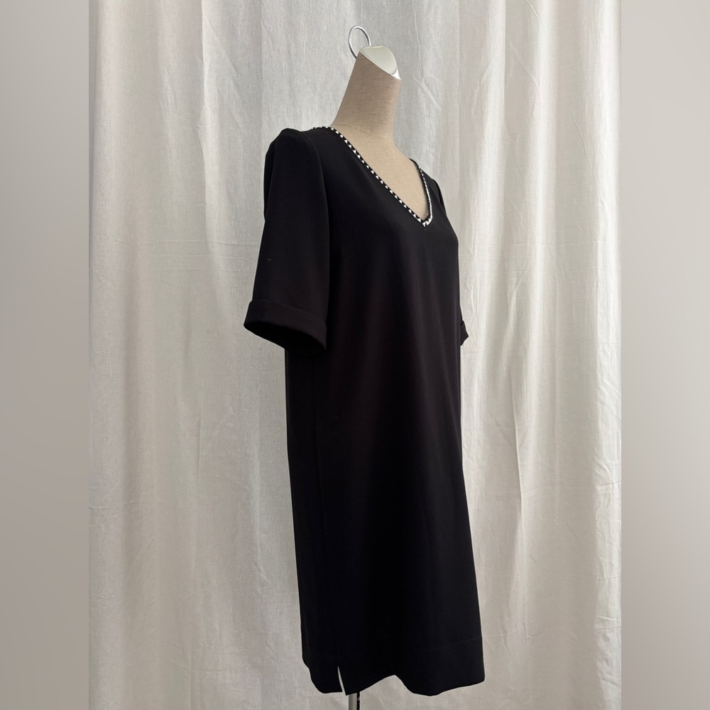Gerard Darel Black V‑neck Shift Dress with Contrast Trim